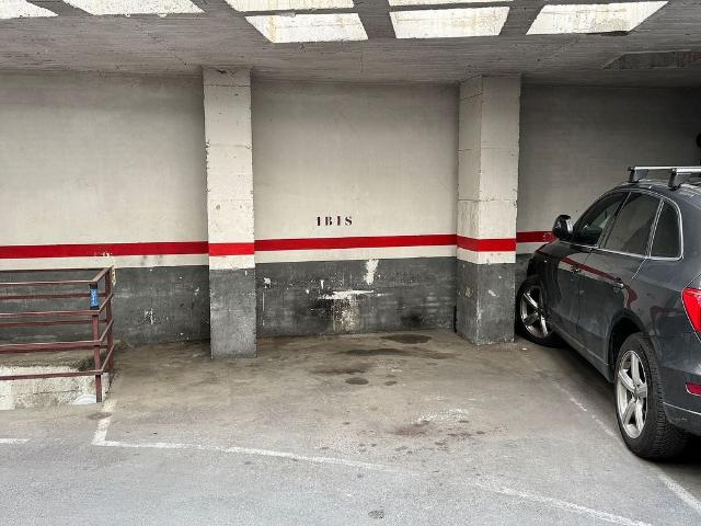 Parking en venta en L'hospitalet De Llobregat, la Florida Parking en venta en L'hospitalet De Llobregat, la Florida