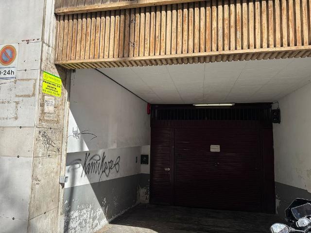 Parking en venta en Barcelona, la Verneda i la Pau Parking en venta en Barcelona, la Verneda i la Pau
