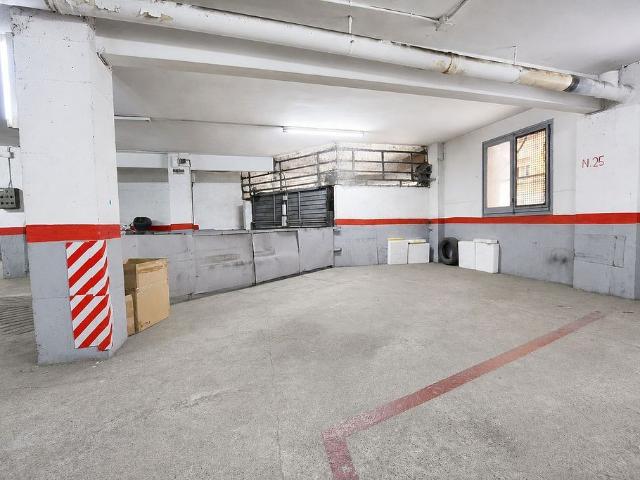 Garaje en venta en Cemetiri Vell, Barcelonès