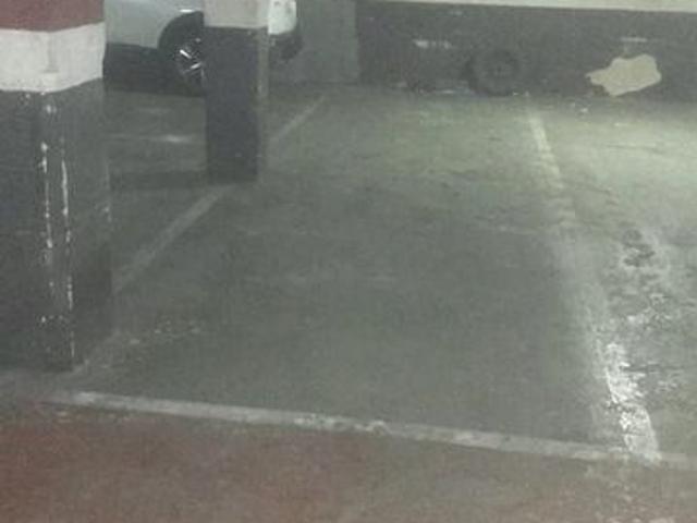 Parking en venta en L'hospitalet De Llobregat, la Florida