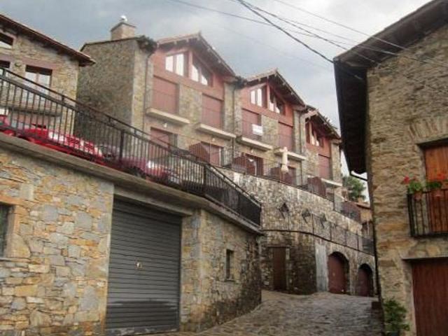 Garaje en venta en Ripollès, Catalunya