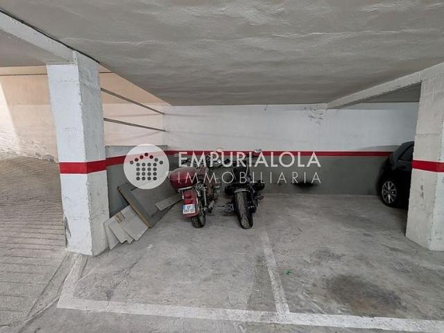 Garaje en venta en Alt Empordà, Catalunya