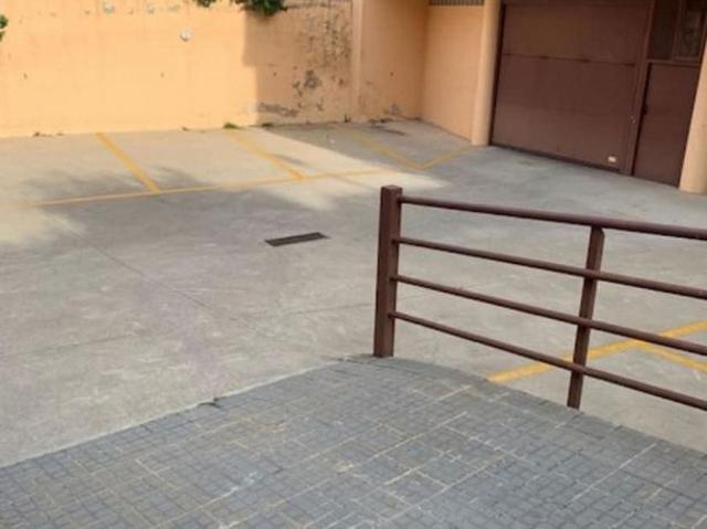 Garaje en venta en La Jonquera, Girona