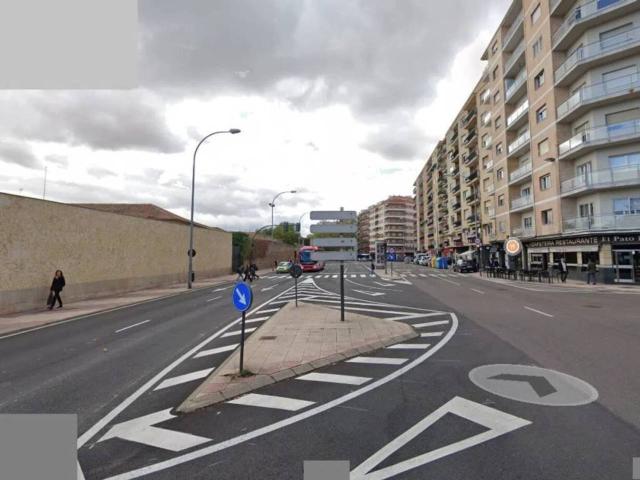 Garaje en venta en San Bernardo, Salamanca