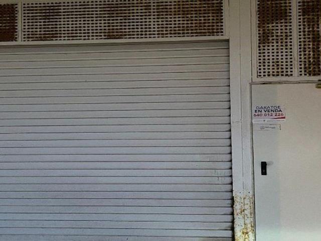 Garaje en venta en Garrotxa, Catalunya