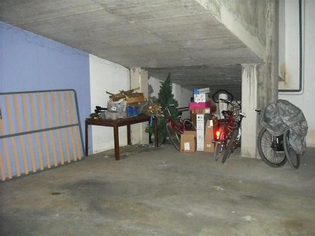 Garaje en venta en Garrotxa, Catalunya