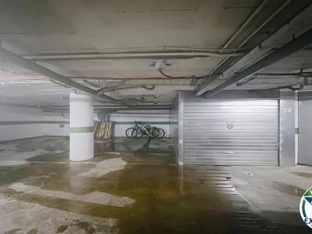 Garaje en venta en Alt Empordà, Catalunya