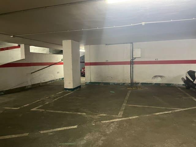 Garaje en venta en Barri Port / Centro, Dénia