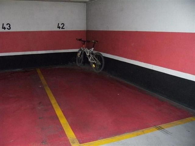 Garaje en venta en Alt Empordà, Catalunya