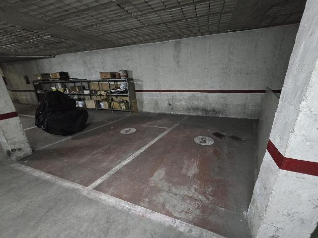 Garaje en venta en Alt Empordà, Catalunya
