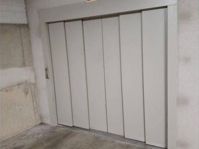 Garaje en venta en Girona