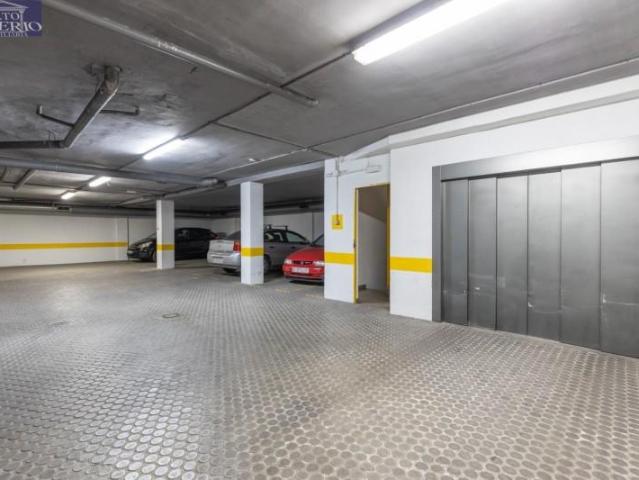 Garaje en venta en Centro, Comarca de la Vega de Granada