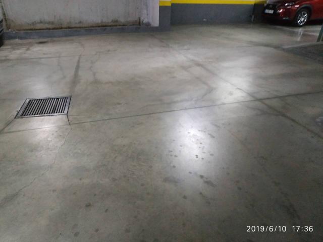Garaje en venta en Madrid, La Paz