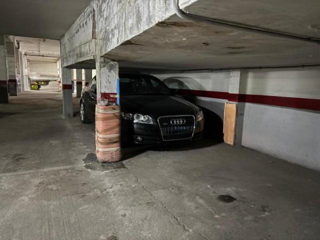 Garaje en venta en Zarzaquemada, Leganés