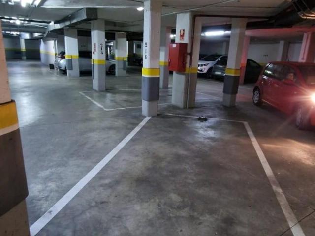 Garaje en venta en Zarzaquemada, Leganés