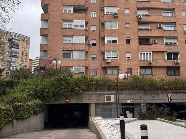 Garaje en venta en Centro, Madrid