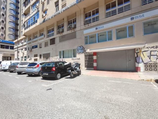 Garaje en venta en Málaga, Polígono Alameda