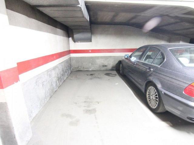 Garaje en venta en Olesa De Montserrat