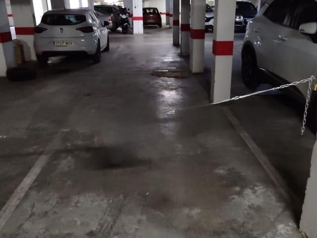 Garaje en venta en Olivares, Andalucía