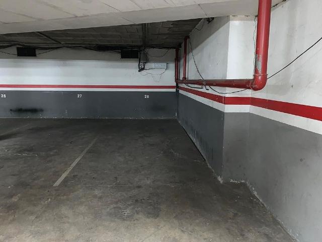 Garaje en venta en Garrotxa, Catalunya