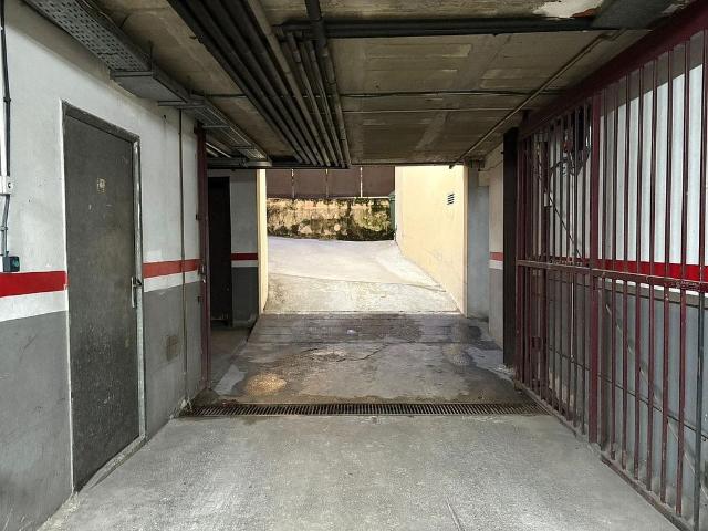 Garaje en venta en Garrotxa, Catalunya