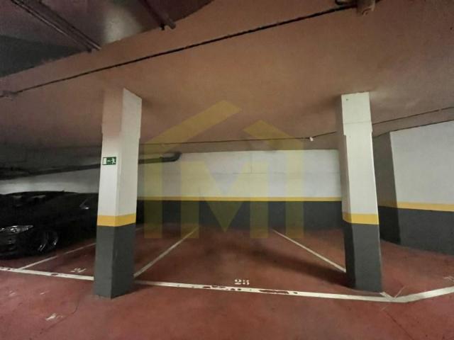 Garaje en alquiler en Las Campas y San Claudio, Oviedo