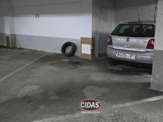 Garaje en venta en Oviedo, Asturias