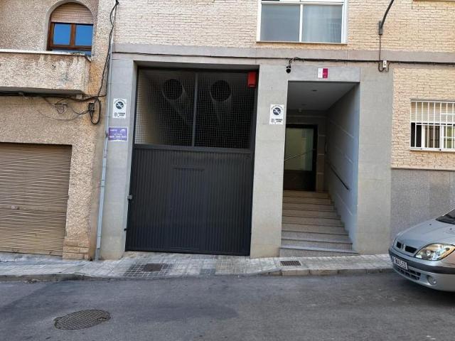 Parking en venta en Petrer, l'Almafrà