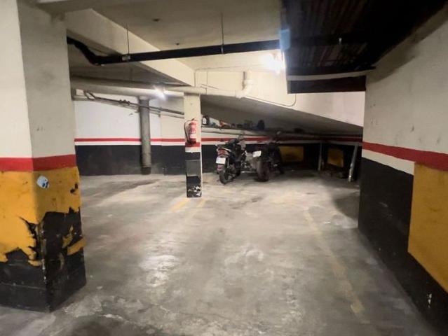 Garaje en venta en Sants-Montjuïc, Barcelona