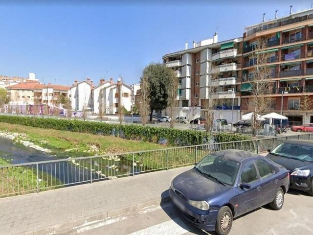 Garaje en venta en les Fontetes, Vallès Occidental