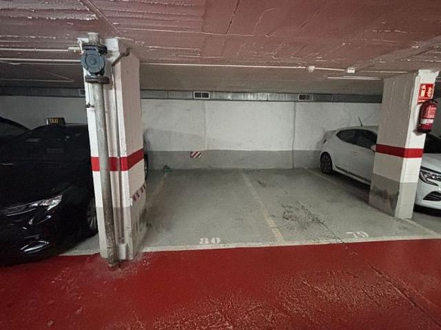 Parking en venta en Barcelona, el Guinardó