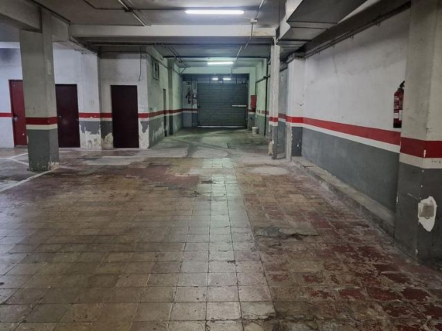 Garaje en venta en Santa Coloma de Gramenet, Barcelona