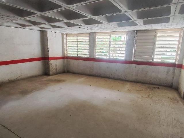 Garaje en venta en Baix Ebre, Catalunya