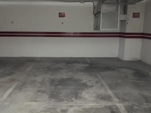 Garaje en venta en Villena, Alicante