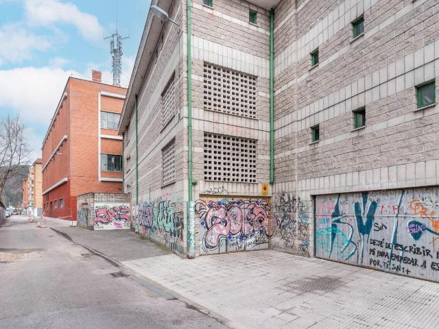 Garaje en venta en Mieres