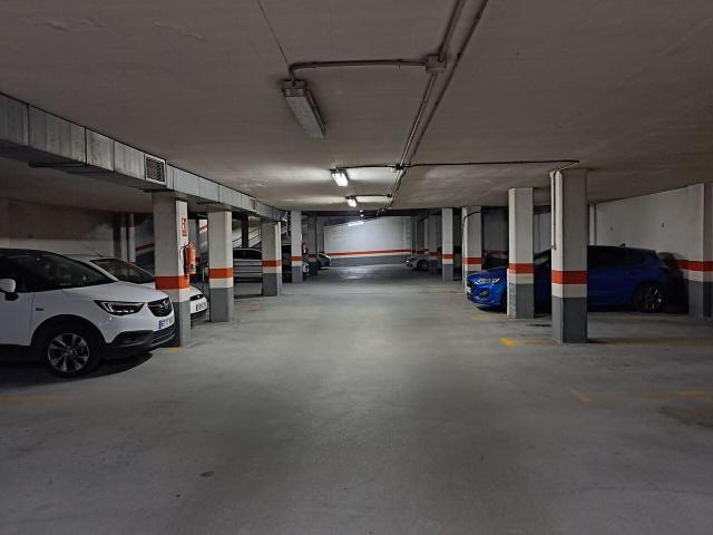 Garaje en venta en Santiago de Compostela, Santiago