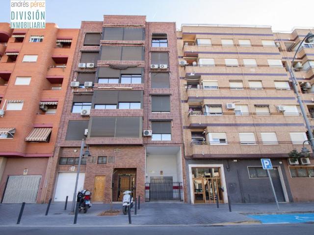 Parking en venta en Xirivella, Barri del Mont de Pietat