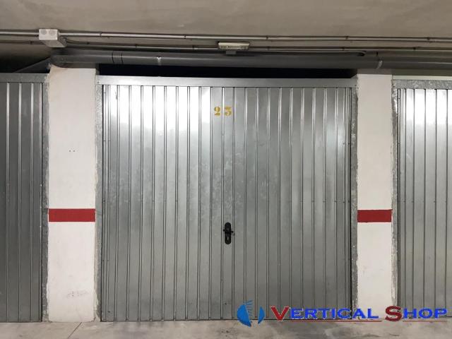 Garaje en venta en Caudete, Castilla-La Mancha