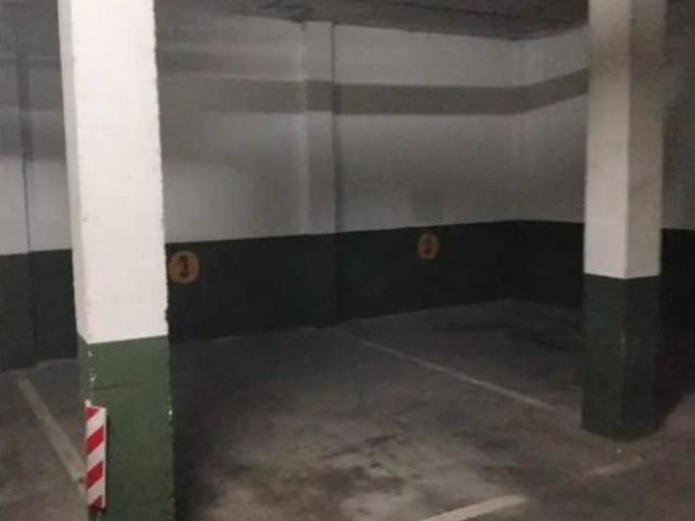 Garaje en venta en Alcalá de Guadaíra, Sevilla