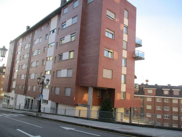 Garaje en venta en Oviedo, Asturias