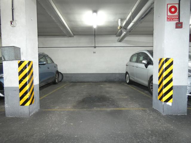 Garaje en venta en El Carmen, Gijón