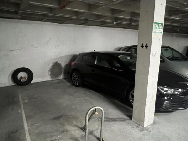Garaje en venta en Cuyences, Oviedo