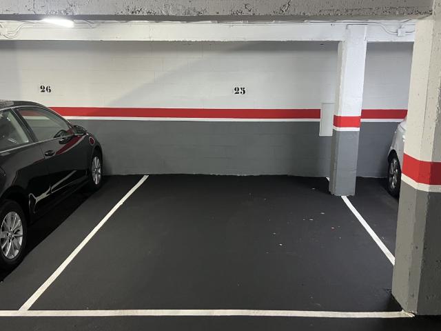 Garaje en venta en Oviedo, Asturias