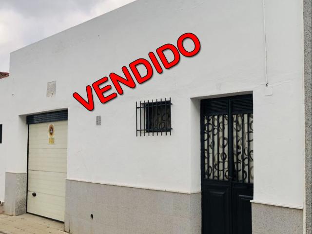 Garaje en venta en Villafranca De Los Barros