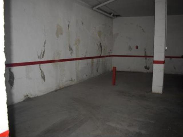 Garaje en venta en Baena, Córdoba
