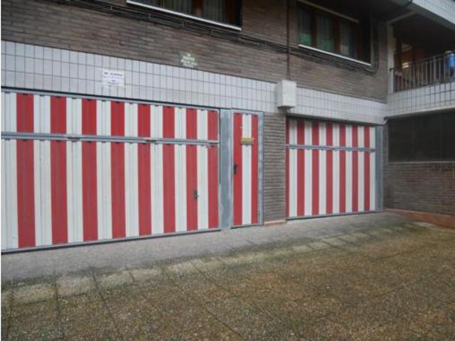Garaje en venta en Ariz, Basauri