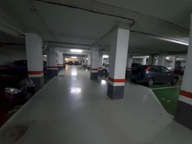 Garaje en venta en Urbi, Basauri