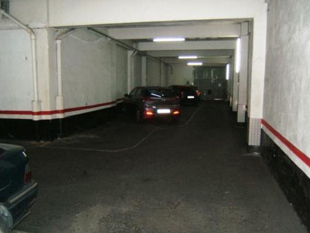 Garaje en venta en Ariz, Basauri