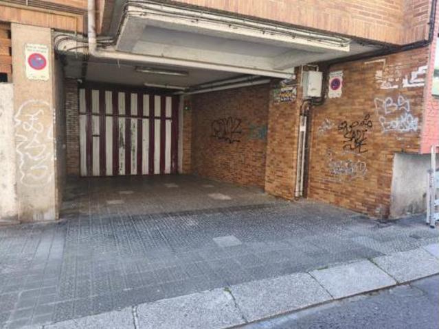 Garaje en venta en Arizgoiti, Basauri