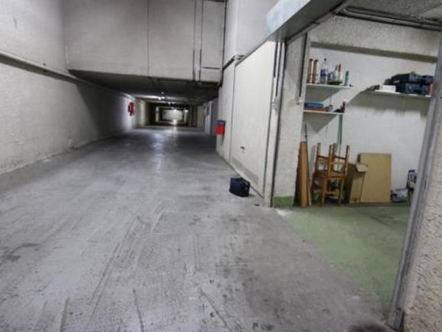 Garaje en venta en Elexalde, Basauri